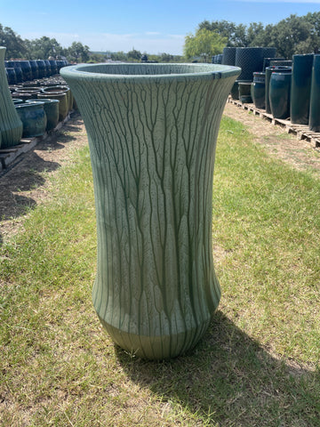 BB Root Tall Midas Planter