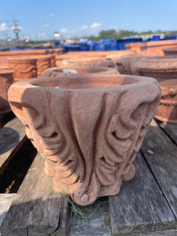 Italian Acanthus Leaves Vase 6"