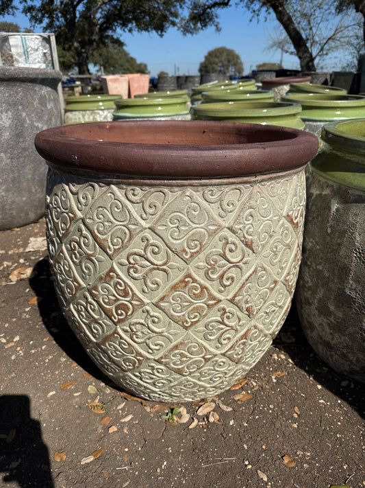 Rustic White Round Lipped Planter 24"