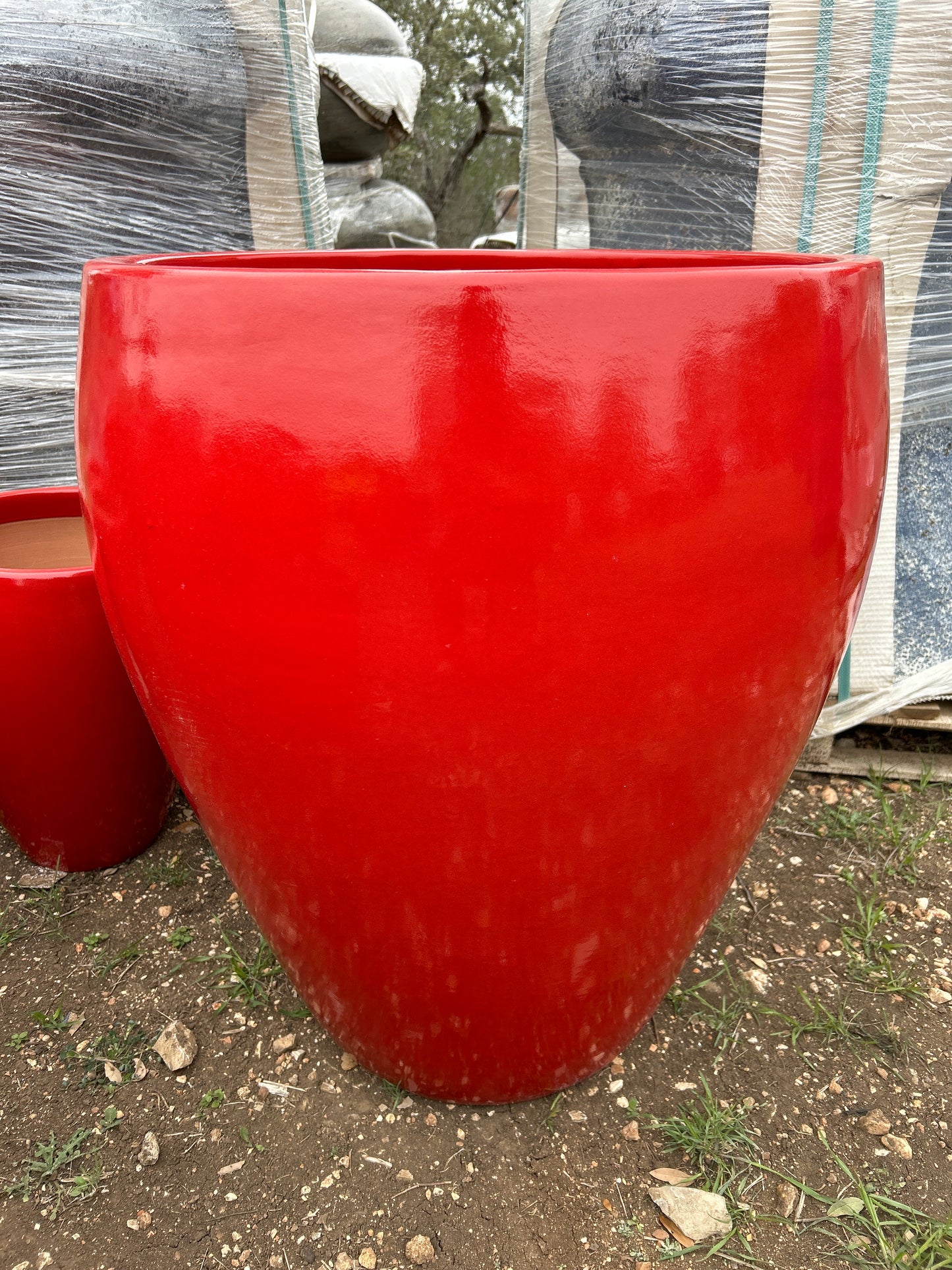 Red Bowed Smooth Planter 29"