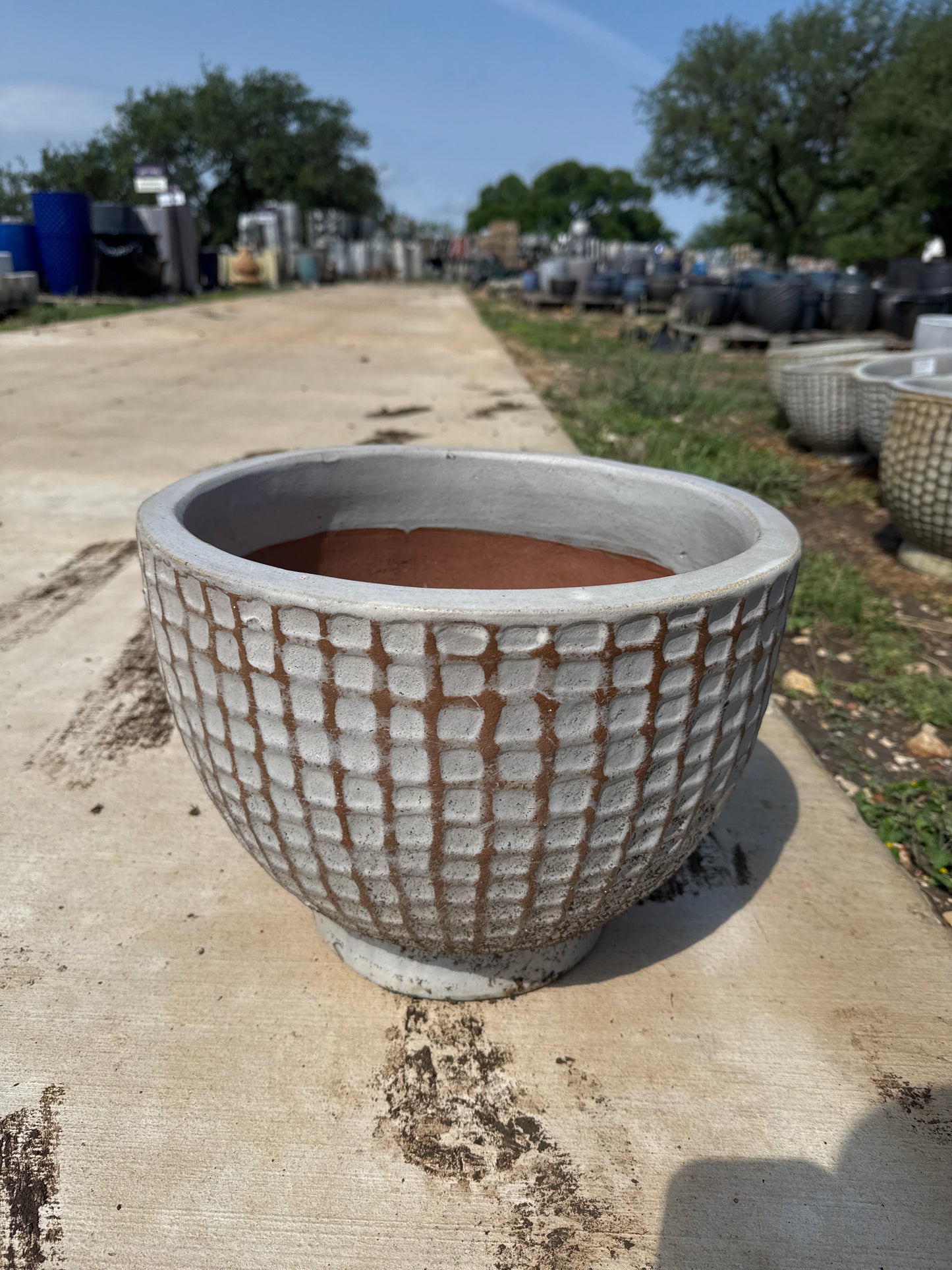 Rustic White Round Dimpled Planter w Base