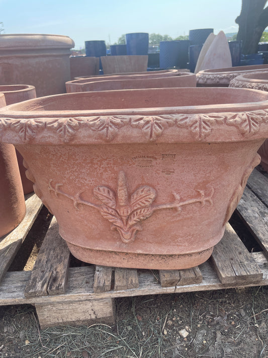 Italian Flared Tub w Lily 12"