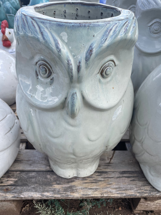 Light Cream Wise Owl Planter 18"