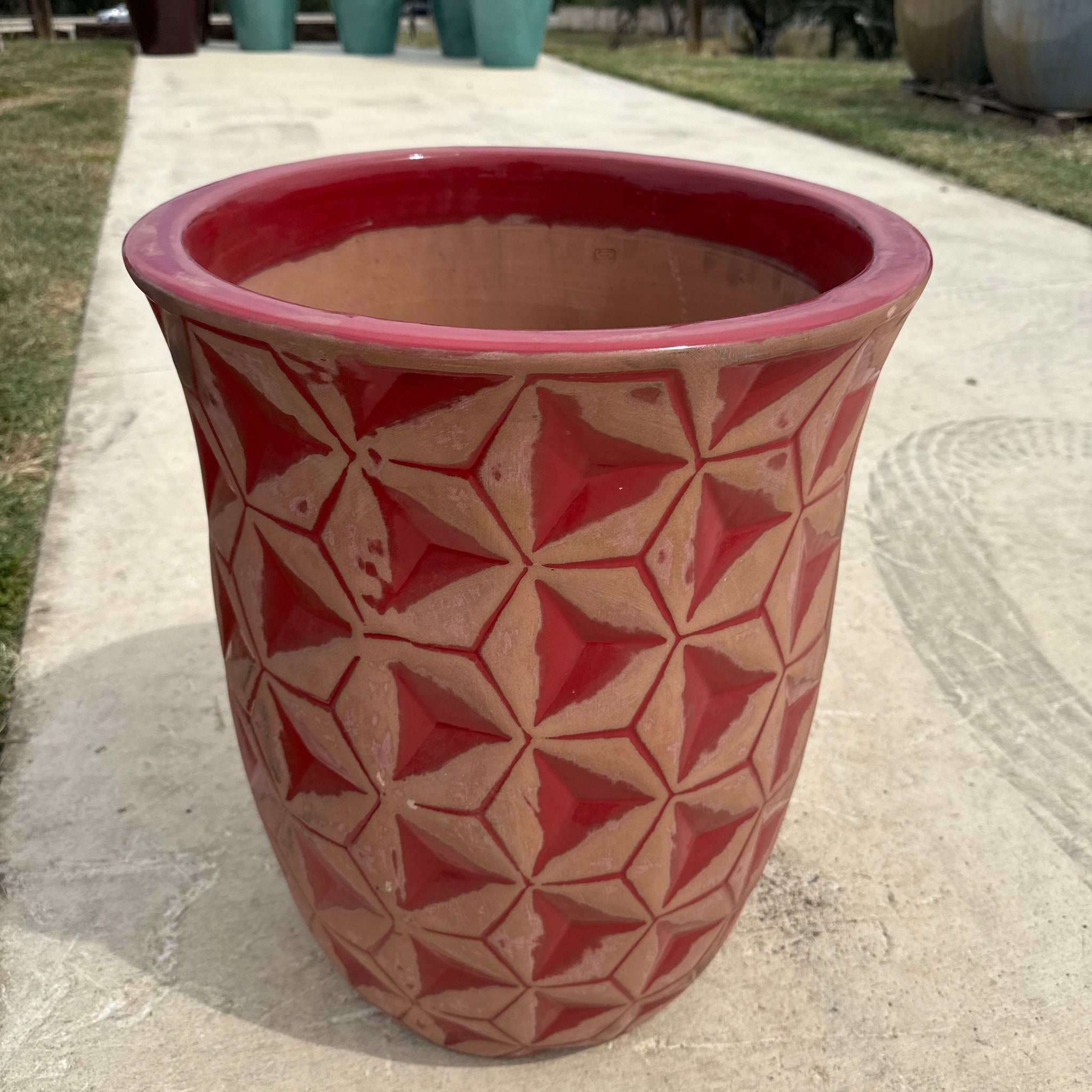 Diamora Planter