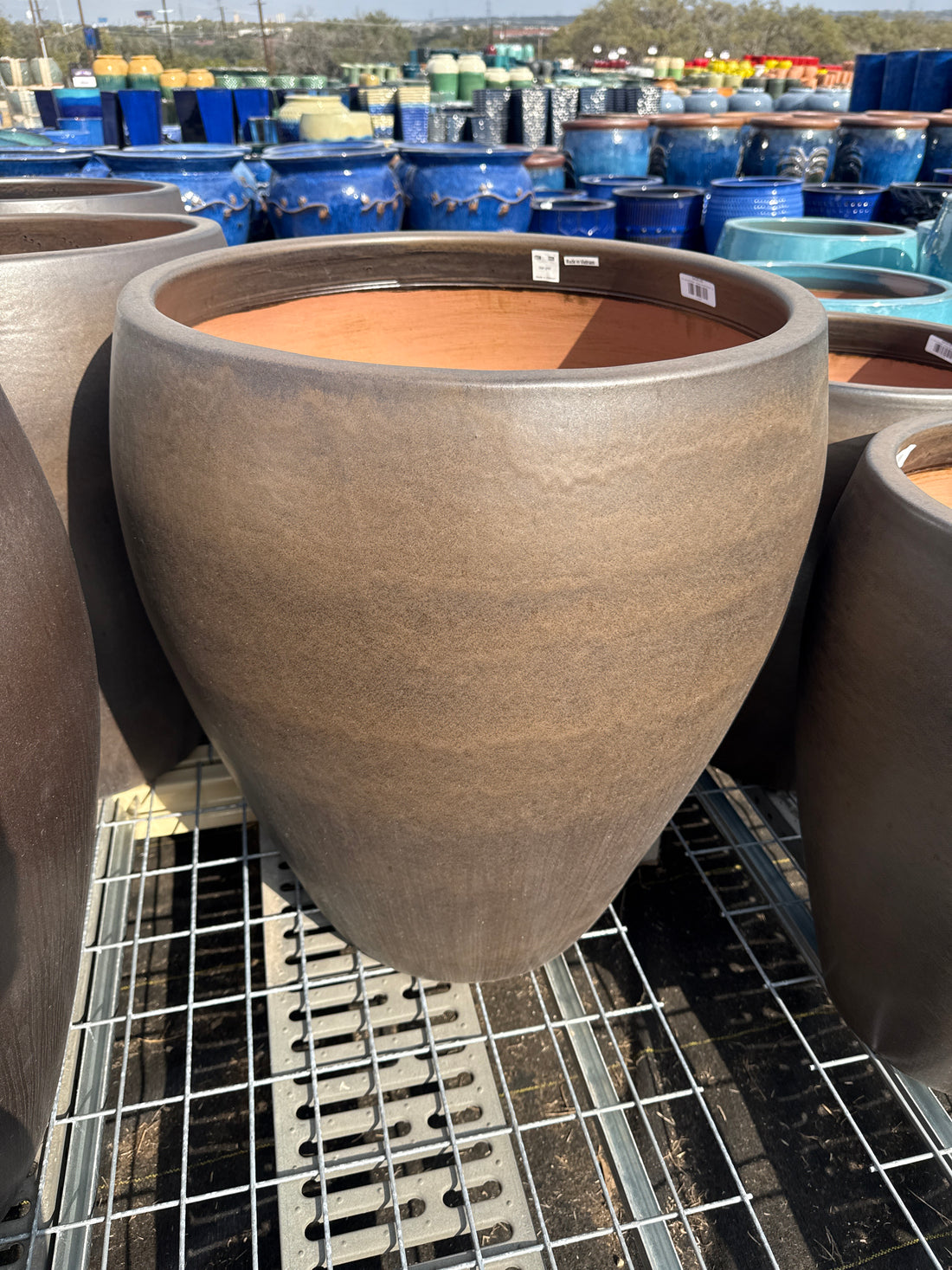 Bowed Smooth Planter Y26