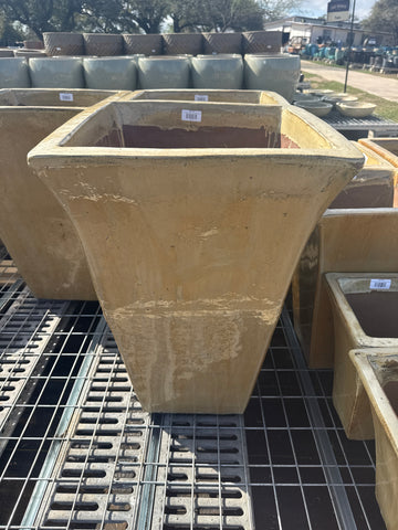 Curve Square Planter
