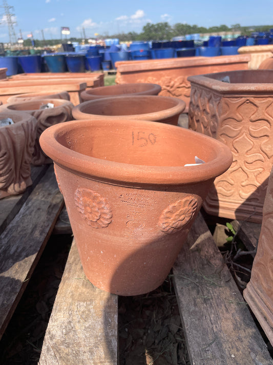 Italian Vase w Rosettes 8"