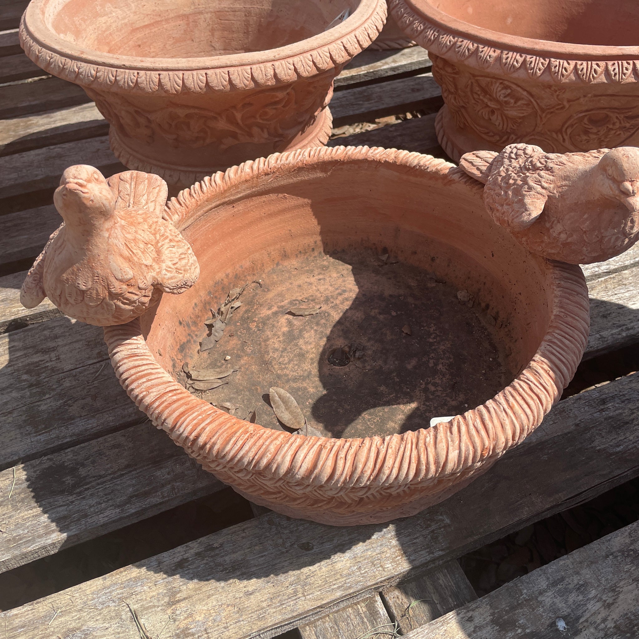 Italian Basket w Pigeons 11"