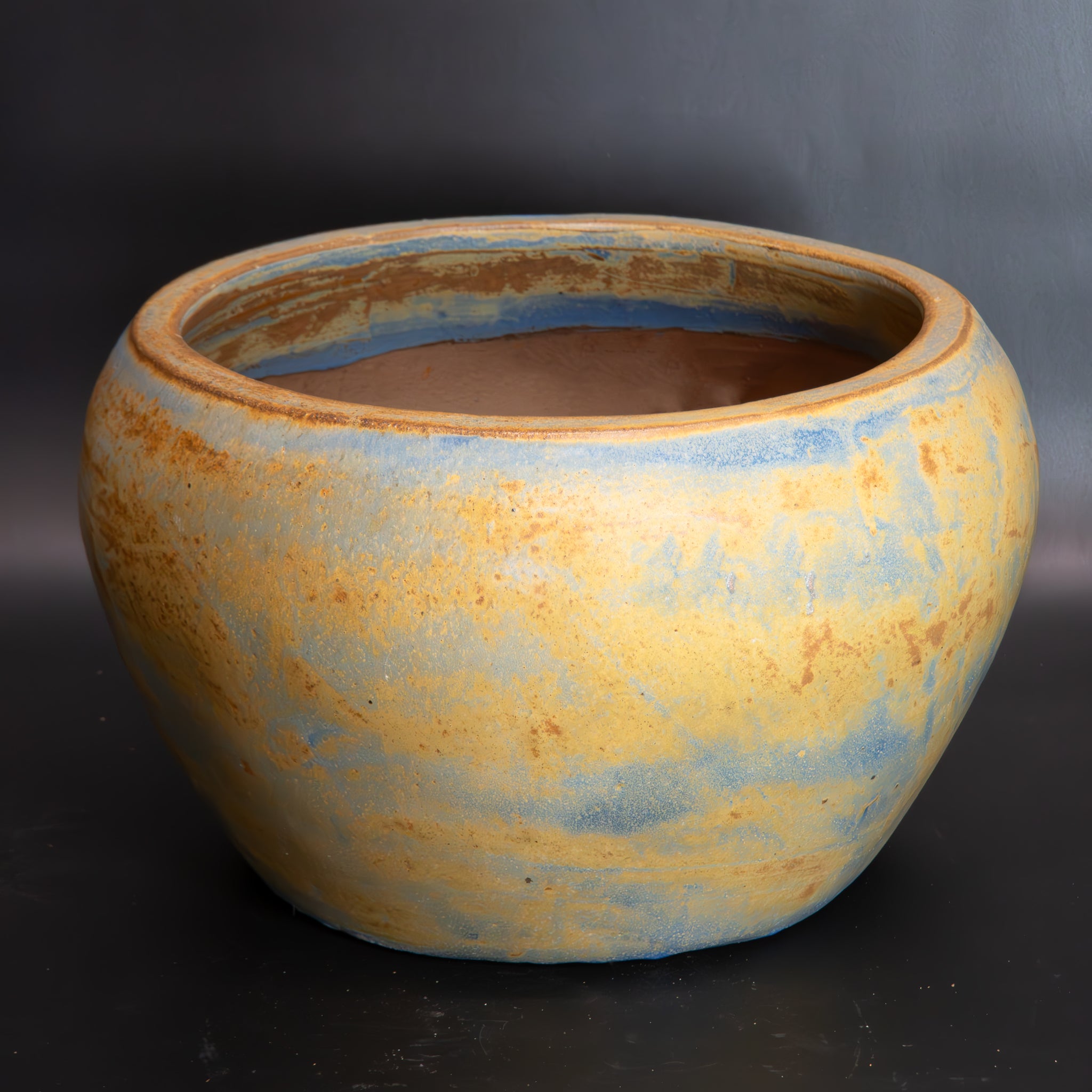 Concaved Planter