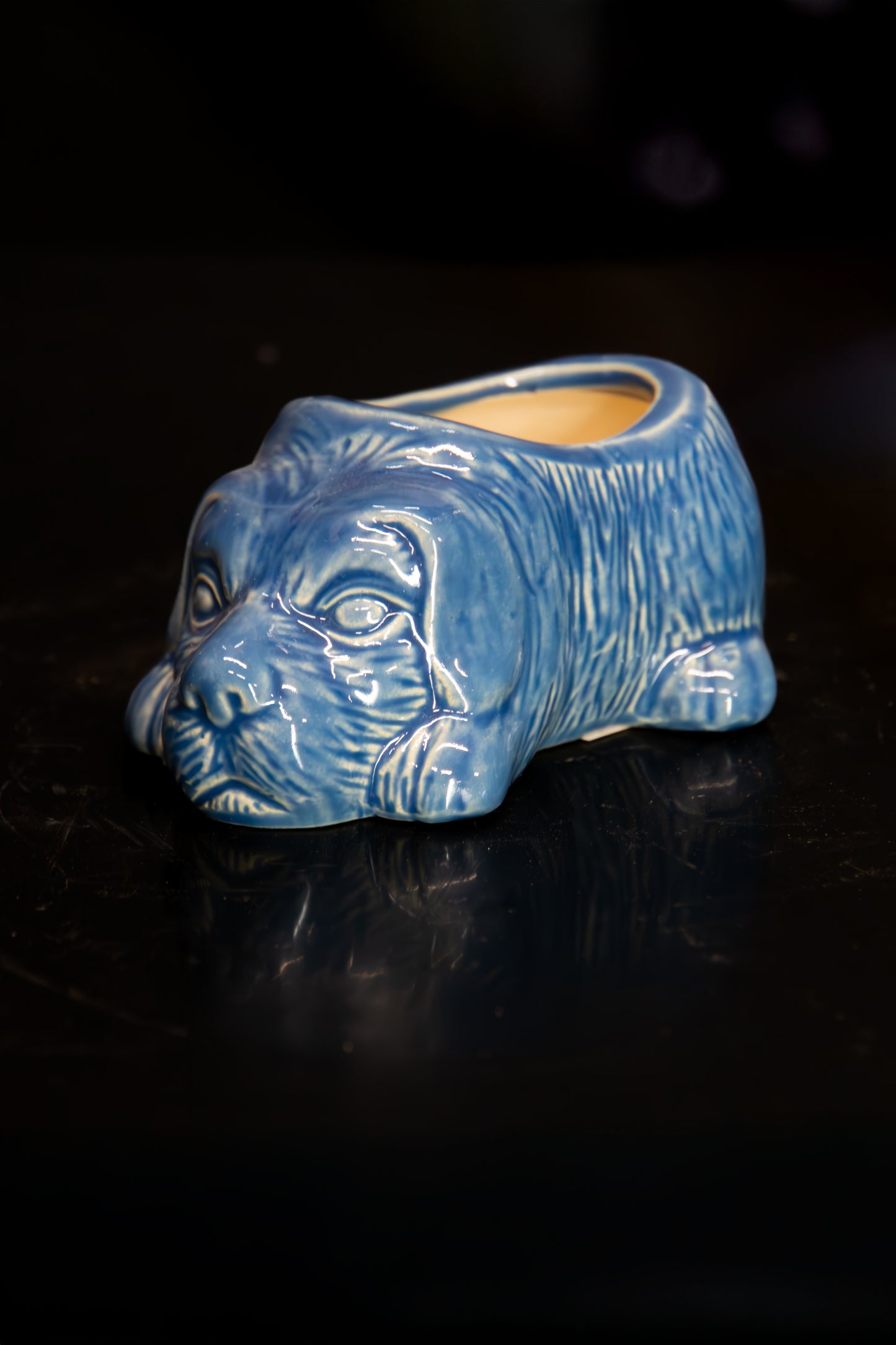 Running Blue Mutt Planter 2"