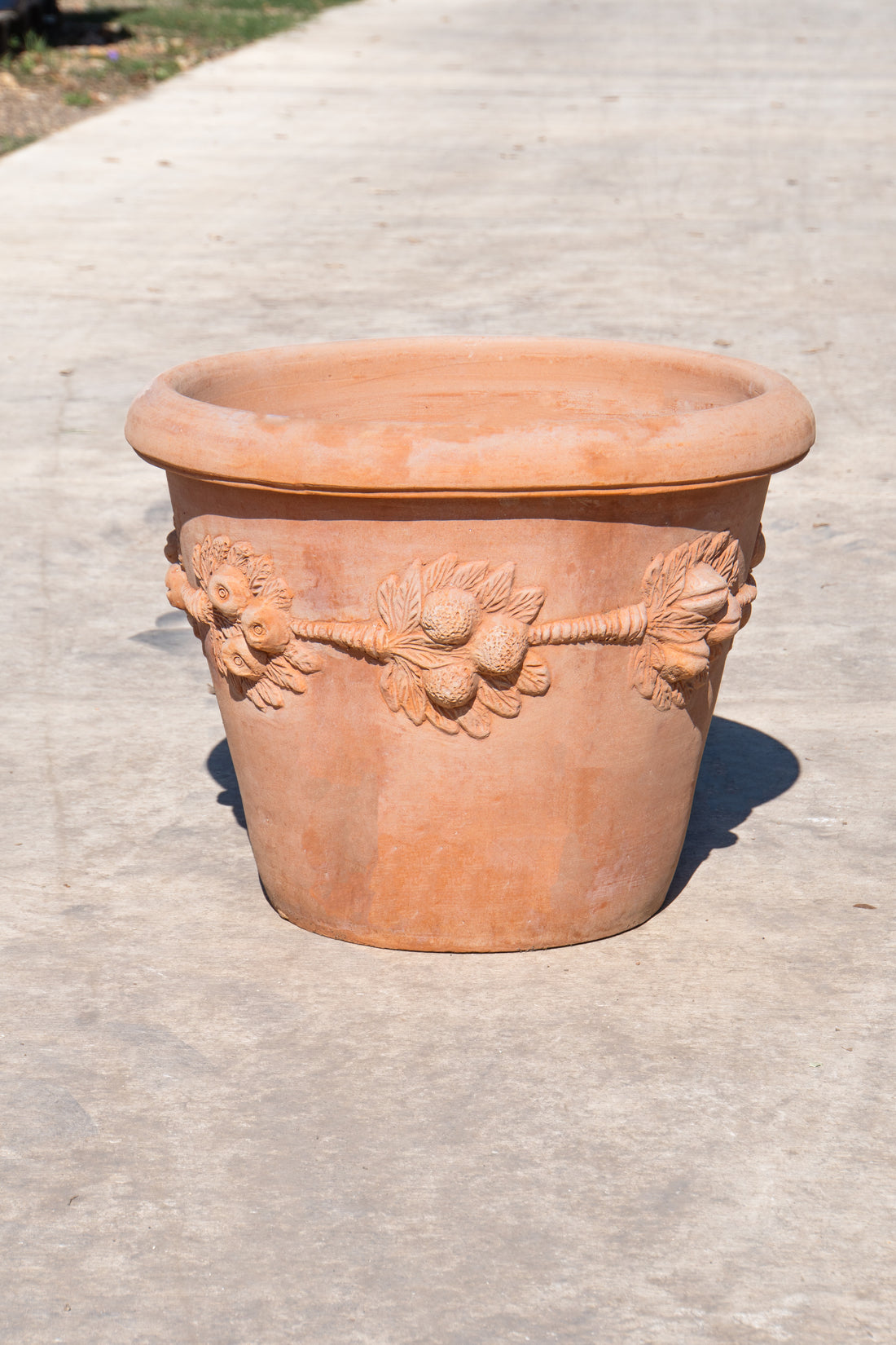 Italian Robbiano Vase 16"
