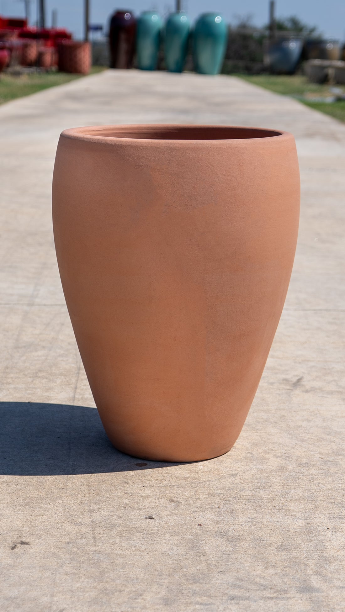 Bowed Smooth Planter