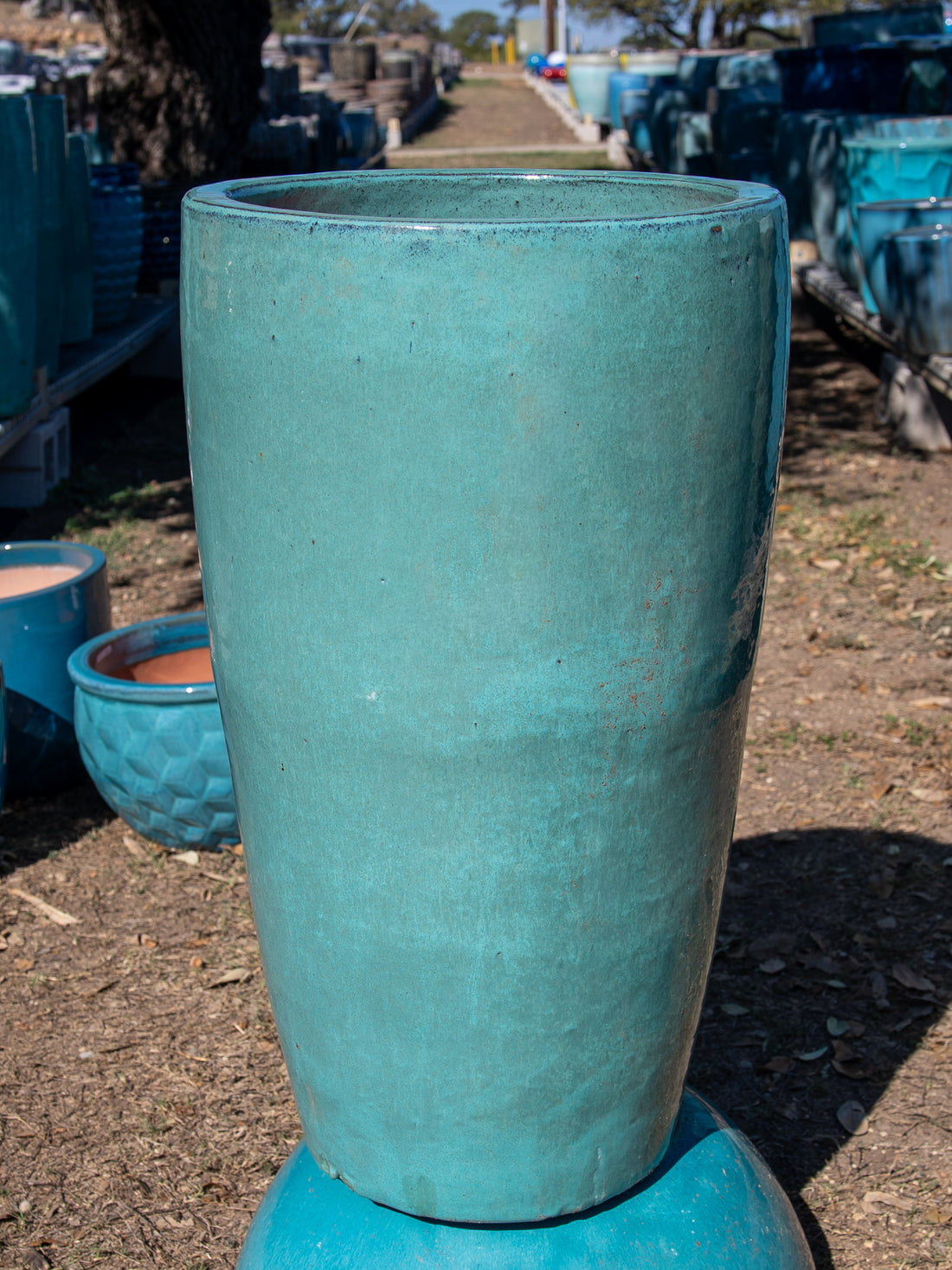 Alulan Tall Round Planter