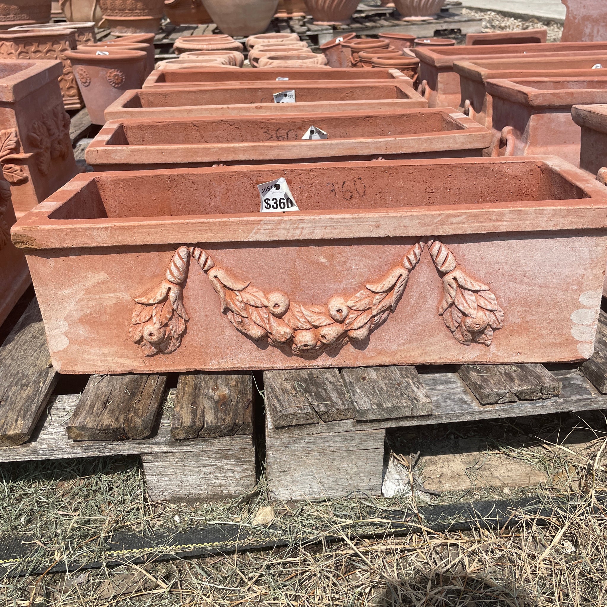 Italian Festooned Box 7"