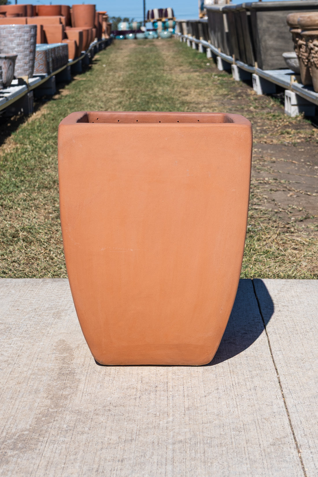 Smooth Bowed Square Planter